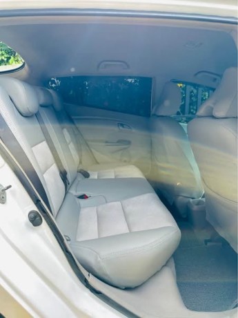 honda-insight-big-4