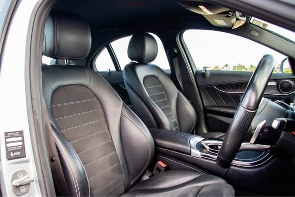 mercedes-benz-c200-amg-premium-2019-big-3