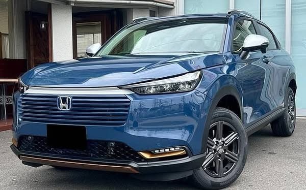 honda-vezel-hybrid-15l-ehev-z-play-2024-big-2