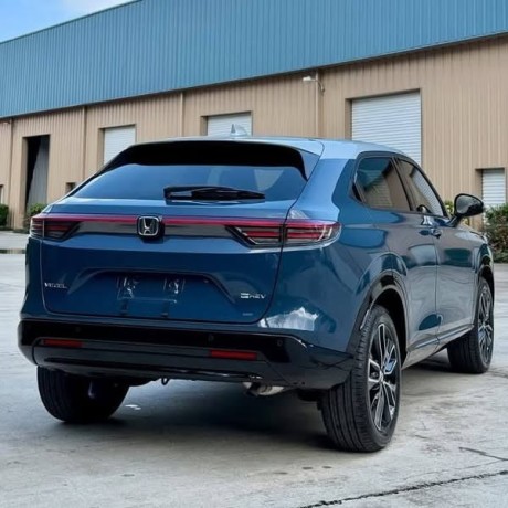 honda-vezel-hybrid-15l-ehev-z-play-2024-big-3
