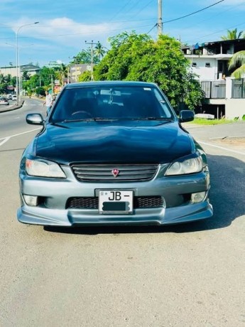 toyota-altezza-gxe10-2000-big-0
