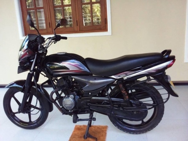 2010-bajaj-platina-125-big-1