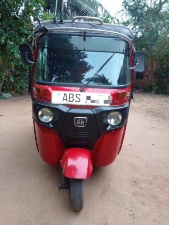bajaj-threeweel-big-2