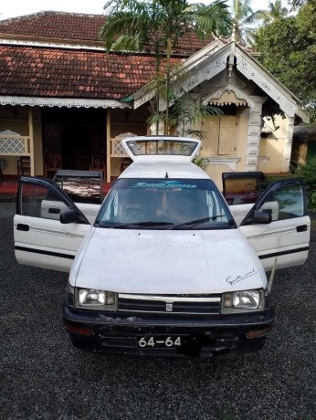 1991-toyota-corolla-big-4