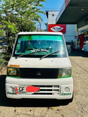 nissan-u71-jappan-big-0