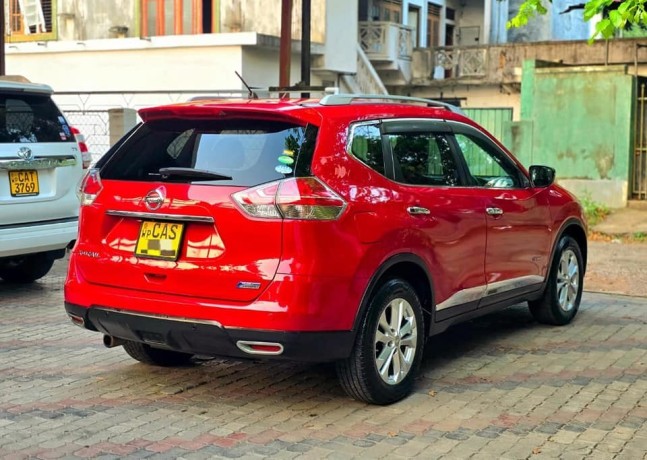 nissan-x-trail-2015-big-5