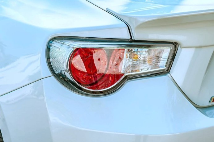 2012-toyota-gt-big-8