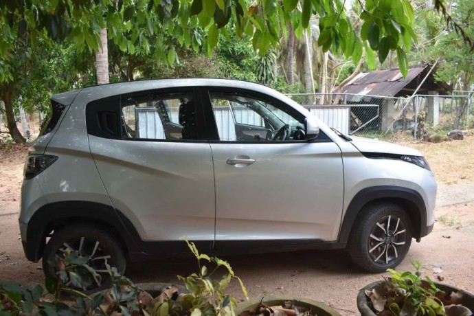 mahindra-kuv-100-nxt-big-0
