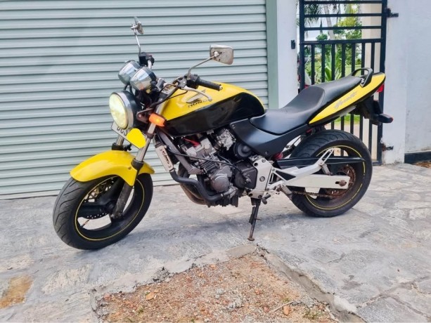 honda-hornet-ch150-big-4