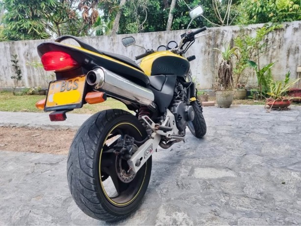 honda-hornet-ch150-big-2