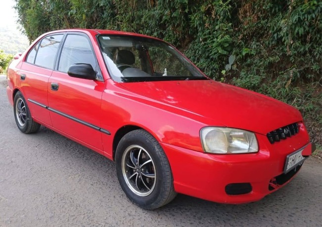 hyundai-accent-gls-a-big-3