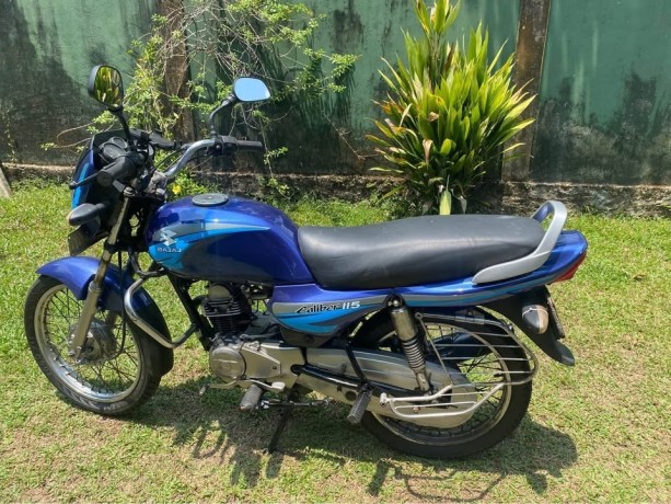 bajaj-caliber-2005-big-5