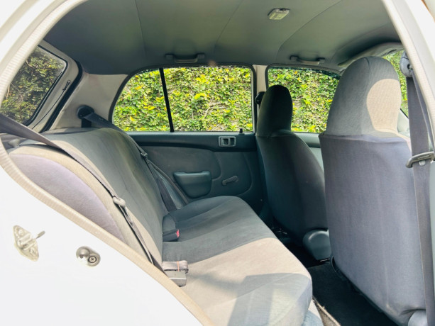 toyota-starlet-reflet-f-np90-big-4