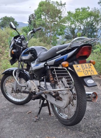 bajaj-ct-100-big-1