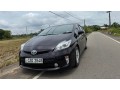 toyota-prius-small-0