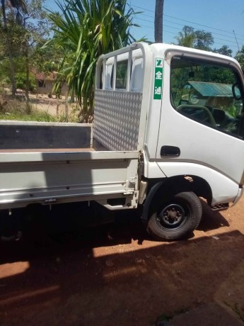 toyota-dayana-jeslo-big-3