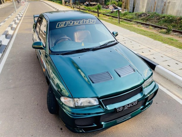 mitsubishi-lancer-cb2-big-0