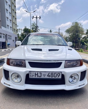 mitsubishi-lancer-ck1-hj-big-0