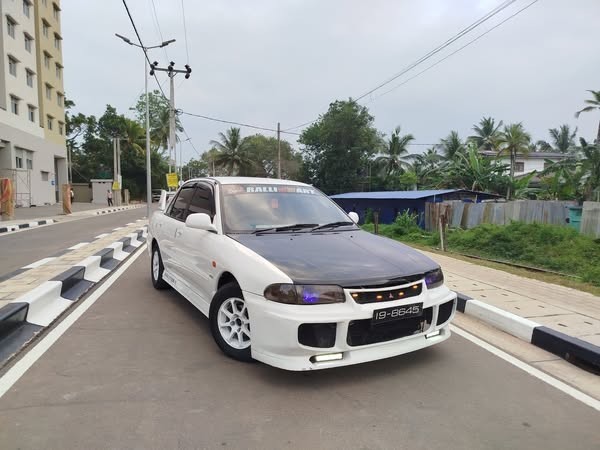 mitsubishi-lancer-cb3-big-0