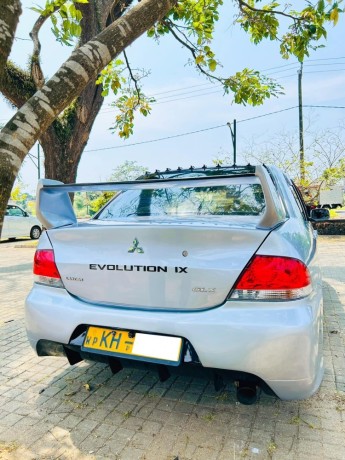 mitsubishi-lancer-cs1-big-3