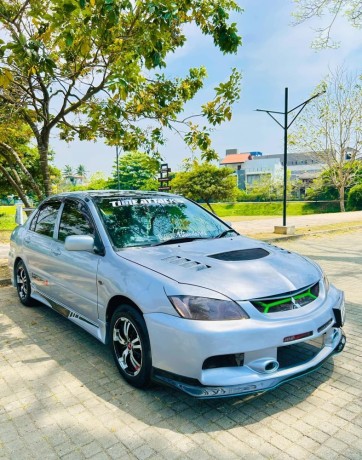 mitsubishi-lancer-cs1-big-6