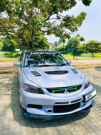 mitsubishi-lancer-cs1-big-9