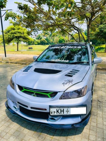 mitsubishi-lancer-cs1-big-8