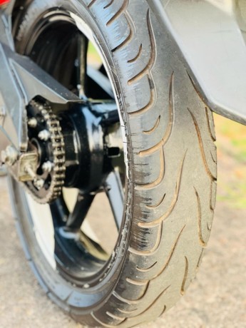 yamaha-fz-v2-2019-big-9