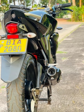 yamaha-fz-v2-2019-big-8