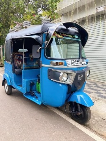 bajaj-4-stroke-big-0
