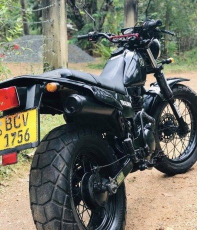yamaha-tw-200-2015-big-1