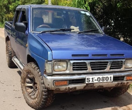 nissan-sunny-d21-double-cab-big-2