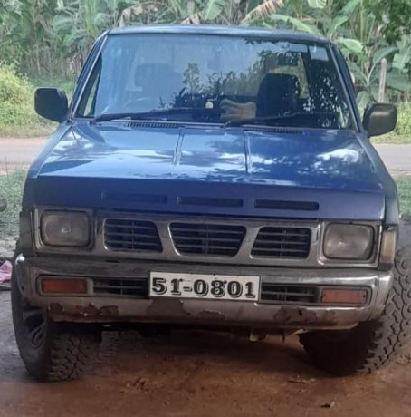 nissan-sunny-d21-double-cab-big-1