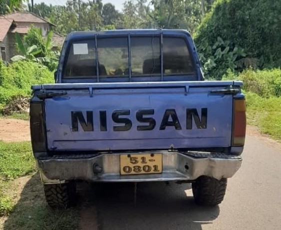nissan-sunny-d21-double-cab-big-3