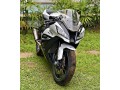 kawasaki-zx10r-2015-small-5