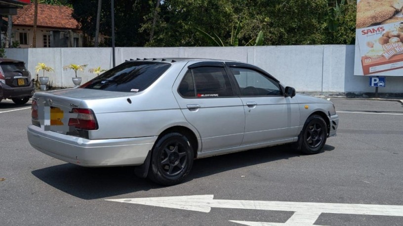 nissan-bluebird-big-3