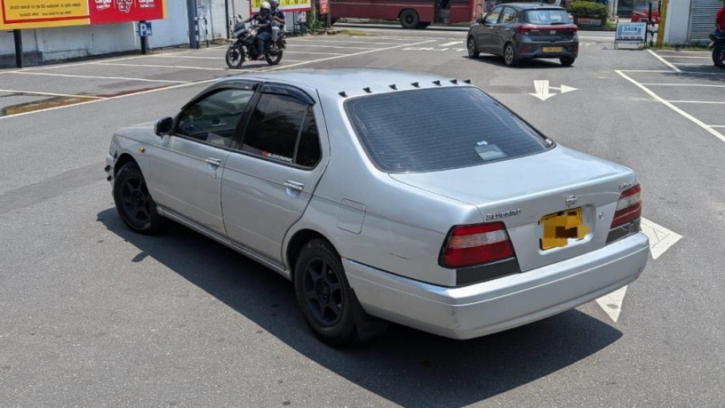 nissan-bluebird-big-1