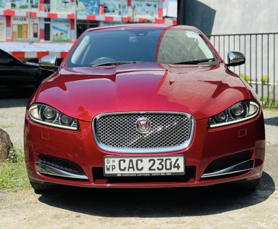 jaguar-xf-2014-big-2