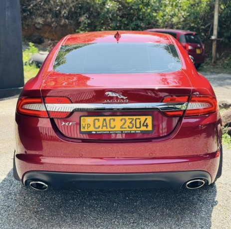 jaguar-xf-2014-big-1