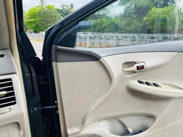 toyota-corolla-141-big-10