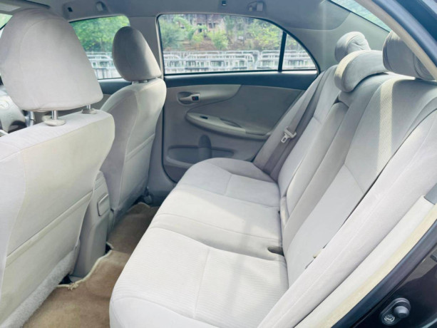 toyota-corolla-141-big-6