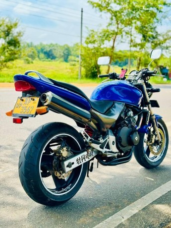 honda-hornet-ch125-2012-big-6