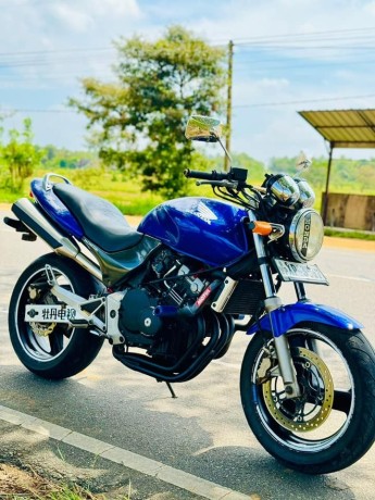honda-hornet-ch125-2012-big-5