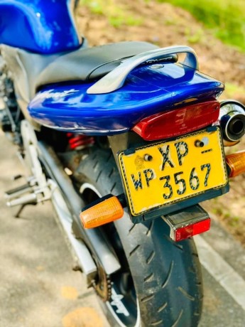 honda-hornet-ch125-2012-big-7