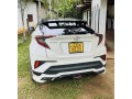 toyota-chr-2020-small-1
