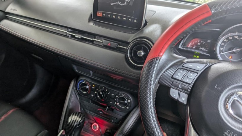 mazda-2-skyactiv-big-9