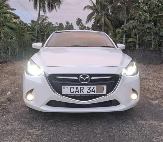 mazda-2-skyactiv-big-0