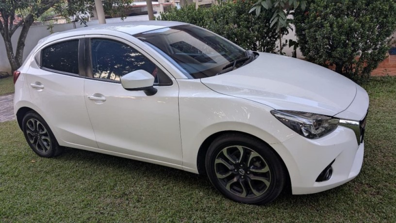 mazda-2-skyactiv-big-11