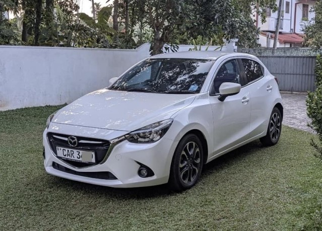 mazda-2-skyactiv-big-2