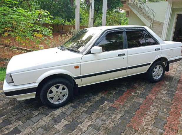 nissan-sunny-hb-12-big-0